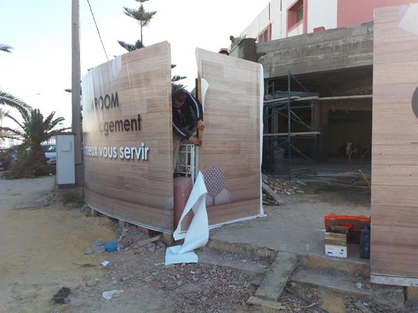 grafik-publicité-signalétique-enseigne-support-présentoir-Plexi-tôle-Adhésif-sticker-PVC-alucobond-découpe-82